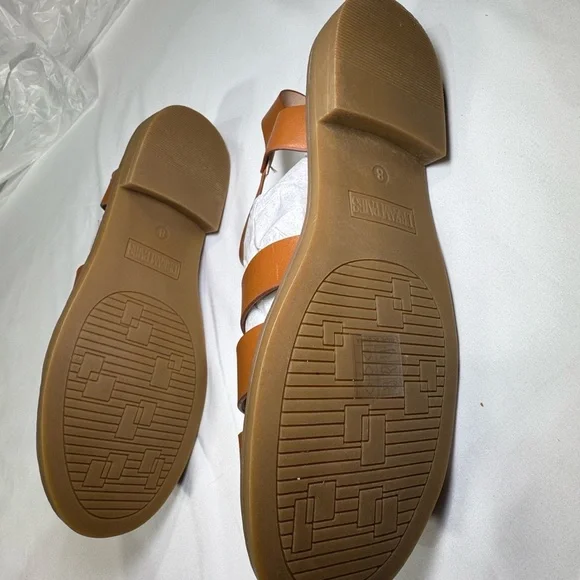 Classic Women’s Tan Leather Fisherman Sandals - Picture 4 of 7